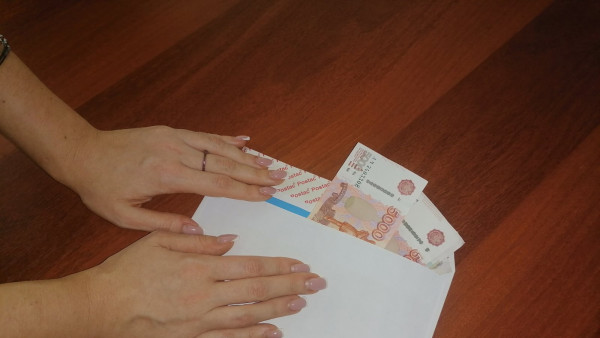 В Самарской области женщина расплачивалась в магазинах поддельными деньгами