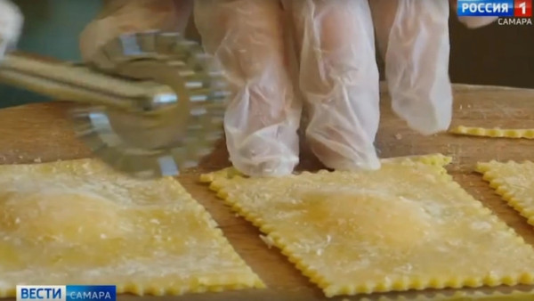 Юным самарцам раскрыли секрет фирменных рецептов равиоли 