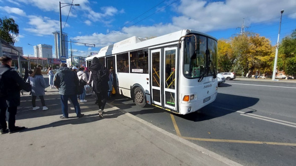В Самаре семь автобусных и трамвайных маршрутов увеличили на Московском шоссе