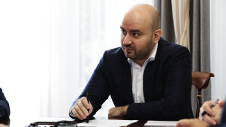 В Самаре губернатор Федорищев встретился с торговыми представителями РФ за рубежом 