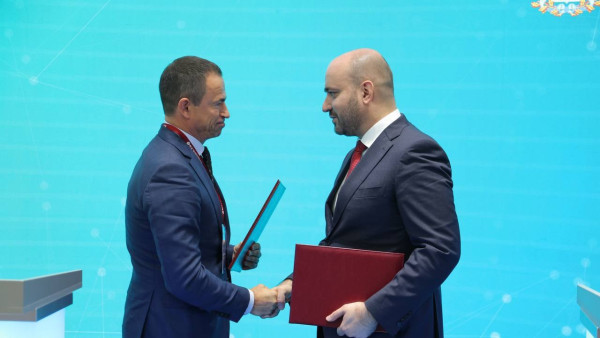 Вячеслав Федорищев на ПМЭФ-2025: Самарская область привлекает 1,2 млрд рублей инвестиций в создание логистического комплекса холдинга «Русклимат»