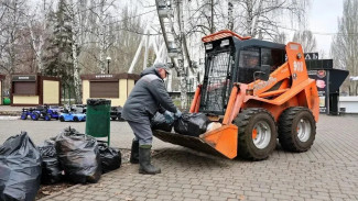 Более 300 тонн мусора вывезли после первого субботника в Самаре