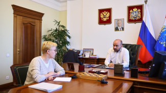 Глава региона Вячеслав Федорищев провел рабочую встречу с главой Самары Еленой Лапушкиной