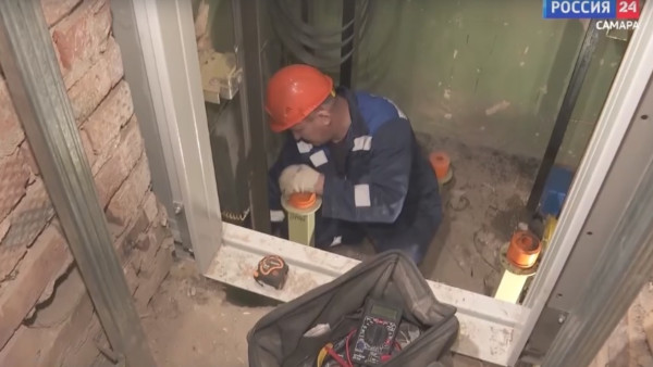 Самарцам рассказали о планах по замене лифтов на 2026 год 