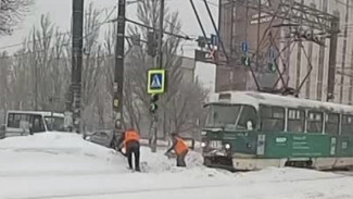 В Самаре в снегу застревают трамваи 21 января