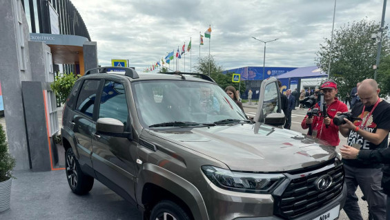 Lada Niva Travel обошла всех в гонке SUV-бестселлеров России