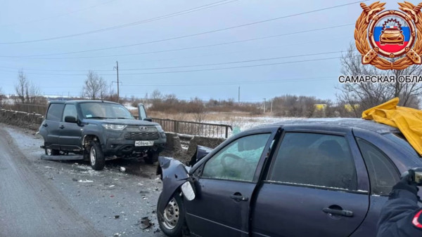 В ДТП под Самарой 1 января погиб водитель Lada Kalina