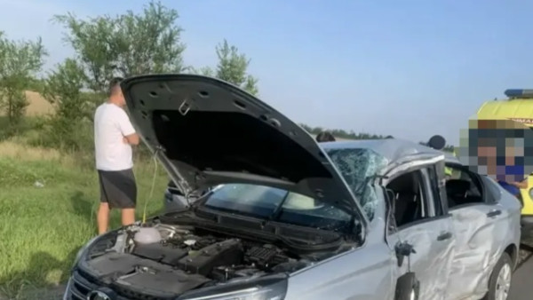 Самарские полицейские рассказали о пострадавшей автоледи в столкновении LADA Vesta с фурой