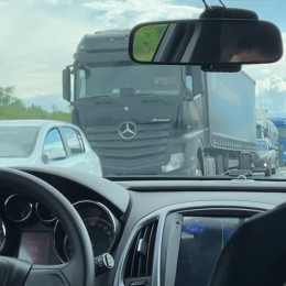 Сотни машин встали в многокилометровой пробке на ГЭС и «Обходе» под Самарой