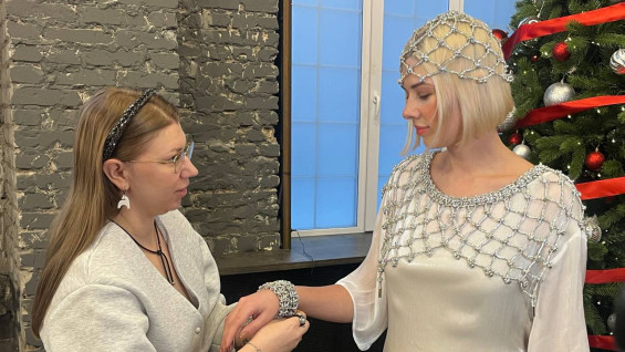 Самарцам назвали главные тренды зимнего макияжа 2026