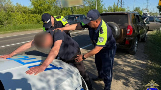 В Самарской области поймали мужчину с крупной партией наркотиков