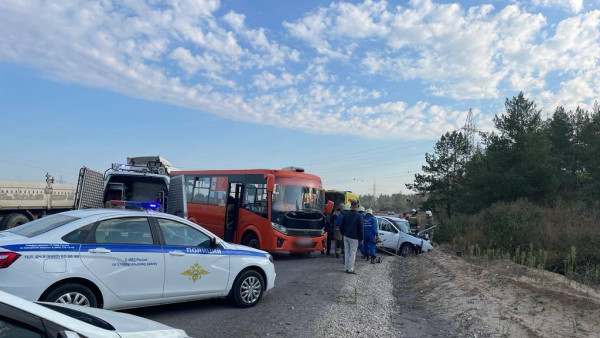 Стали известны подробности аварии с рейсовым автобусом под Тольятти 