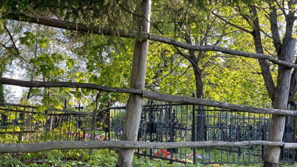 Троицкая родительская суббота 22 июня: как правильно поминать родных