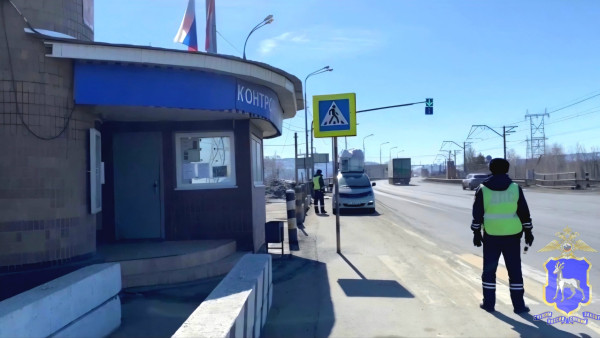 В Самарской области полицейские поймали подозрительного пассажира автобуса с каннабисом 