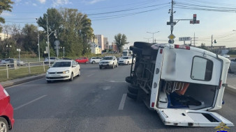В Самаре карета "Скорой помощи" опрокинулась в ДТП 2 сентября