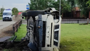 ДТП с перевернувшимся Nissan произошло в Самарской области 12 июля