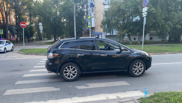 В Самаре автомобиль наехал на 41-летнюю женщину 