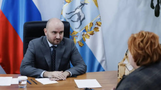 Вячеслав Федорищев поручил обеспечить волонтеров движения «Мать солдата» необходимым оборудованием