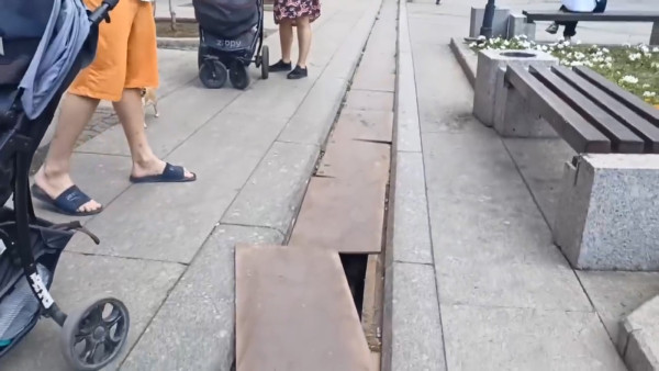 Жители Самары пожаловались на опасную ливневку на улице Ленинградской