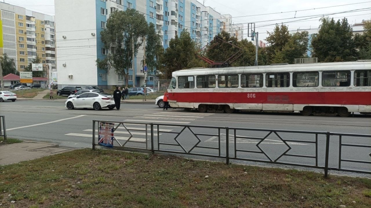 В Железнодорожном районе Самары произошло ДТП с трамваем – Новости Самары и  Самарской области – ГТРК Самара