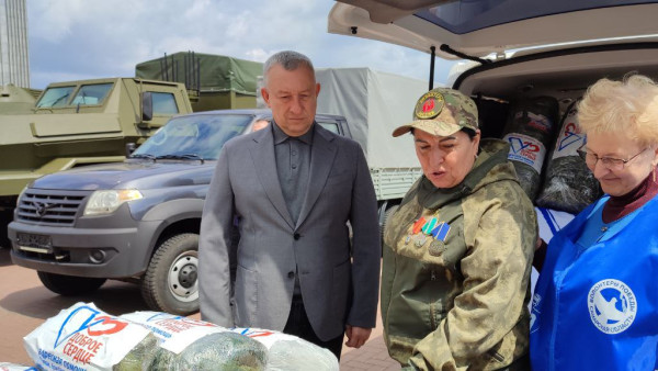 Броневики, дроны, комплексы борьбы с БПЛА: Самарская область отправила новую партию техники на СВО