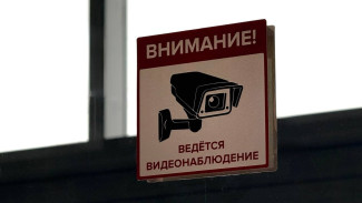 В Самаре клиентка похитила люксовую косметику у визажиста