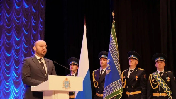 Губернатор Вячеслав Федорищев поздравил самарских судебных приставов 