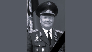 В Самаре скончался бывший командующий ПриВО генерал-полковник Анатолий Сергеев
