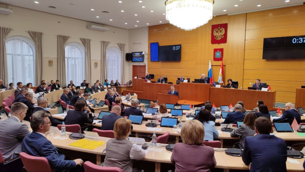 Депутаты поддержали новый закон о градостроительной политике и решения по поддержке семей