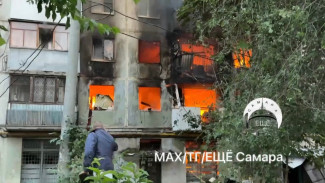 В Самаре из-за хлопка газа выгорела секция пятиэтажки на 22 Партсъезда