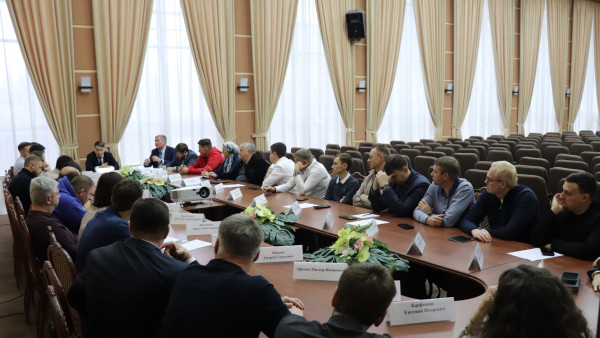 В Самарской области обсудили новые меры поддержки малого судостроения