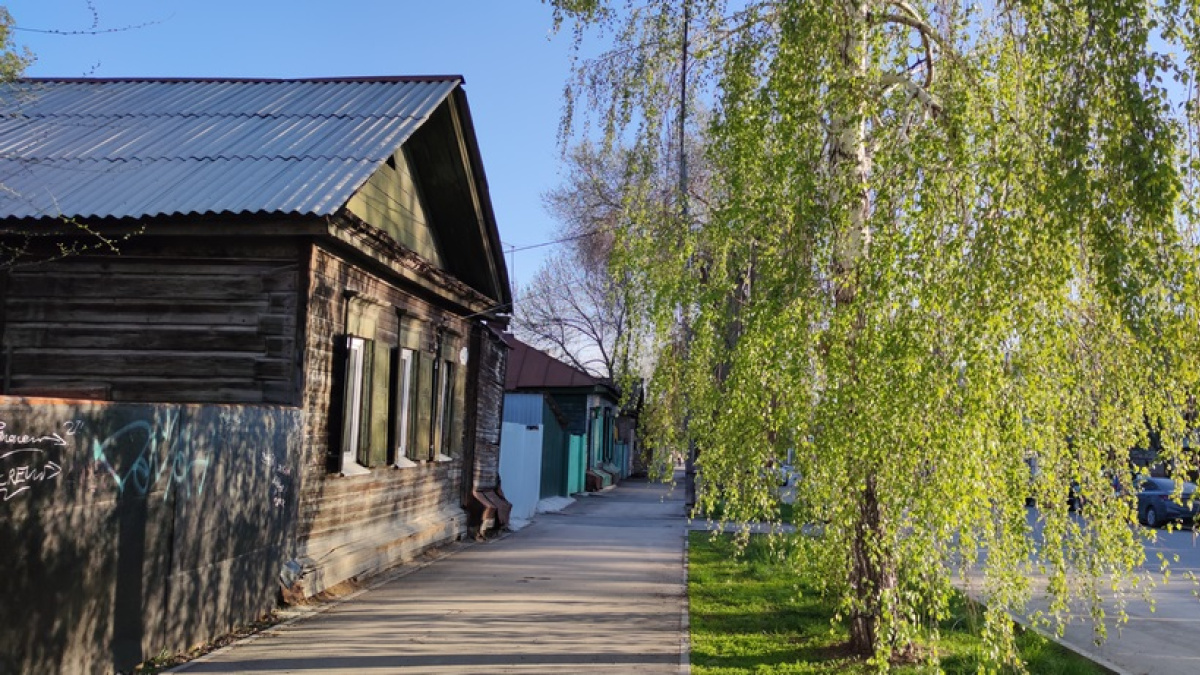 Самара местный. Самара улица Каштановая. Страшный дом в Самаре. Самара ул Гастелло 95. Аварийные дома на Грибоедова.