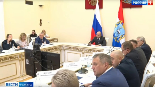 В областном Правительстве обсудили вопрос упрощения процедур получения разрешительной документации для бизнеса