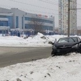 Два человека пострадали в столкновении Lada и Kia в Тольятти