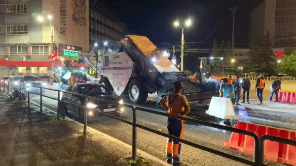 На Московском шоссе в Самаре начали укладывать асфальт