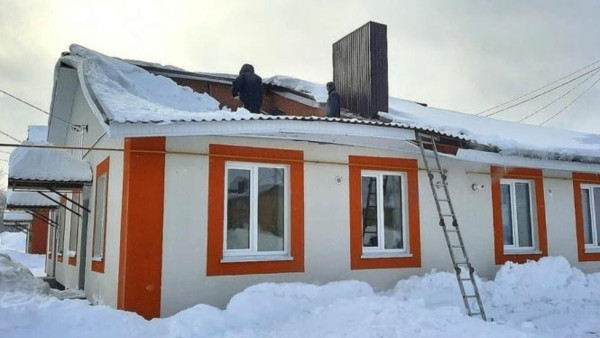 В городе Отрадном Самарской области проведут проверку в связи с обрушением кровли жилого дома