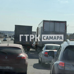 На трассе М-5 под Самарой образовалась пробка на несколько километров