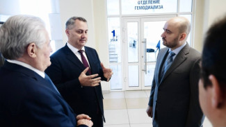 В Самаре губернатор Вячеслав Федорищев познакомился с разработками Клиник СамГМУ 