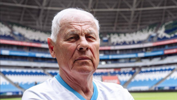 Легенде самарского футбола, лучшему бомбардиру "Крыльев Советов" Равилю Аряпову исполнилось 78 лет