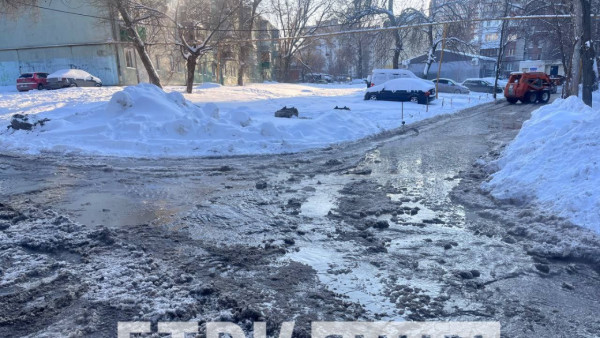 4 февраля в Самаре прорвало водопровод на Ново-Садовой