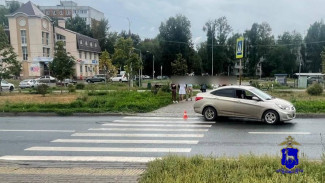 В Самаре на пешеходном пешеходе сбили женщину 