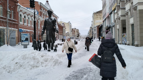 В Самаре на улице Ленинградской начался ремонт и плитки и тротуаров