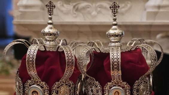 В РПЦ объяснили, почему до конца апреля не проводят венчания