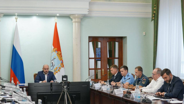 Вячеслав Федорищев потребовал проверить пожарную безопасность всех школ и больниц Самарской области