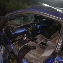 Три человека пострадали в перевернувшейся Toyota в Самарской области