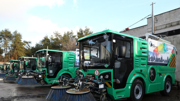 В Самару доставили 16 единиц новой техники для уборки города