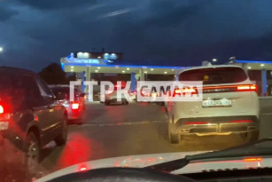 В Самаре резко возросли очереди за бензином на АЗС