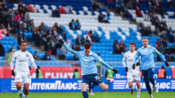 "Крылья Советов" вышли в полуфинал Кубка России по футболу