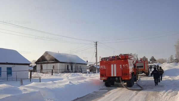 Три человека погибли на пожаре в Челно-Вершинском районе