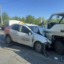 Водитель Renault Logan погиб в ДТП с грузовиком под Самарой